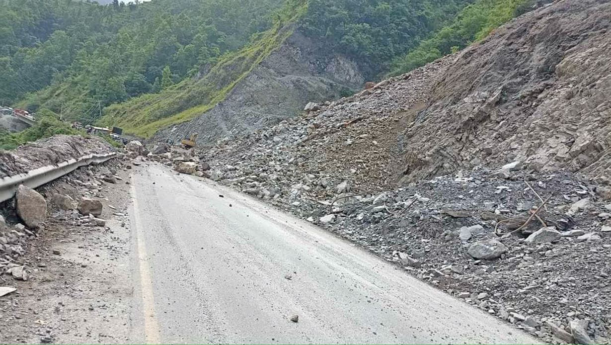 Tope-Khola-Landslide-Muglin-Narayangadh-road