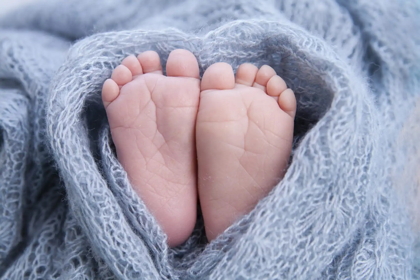 baby-feet-1