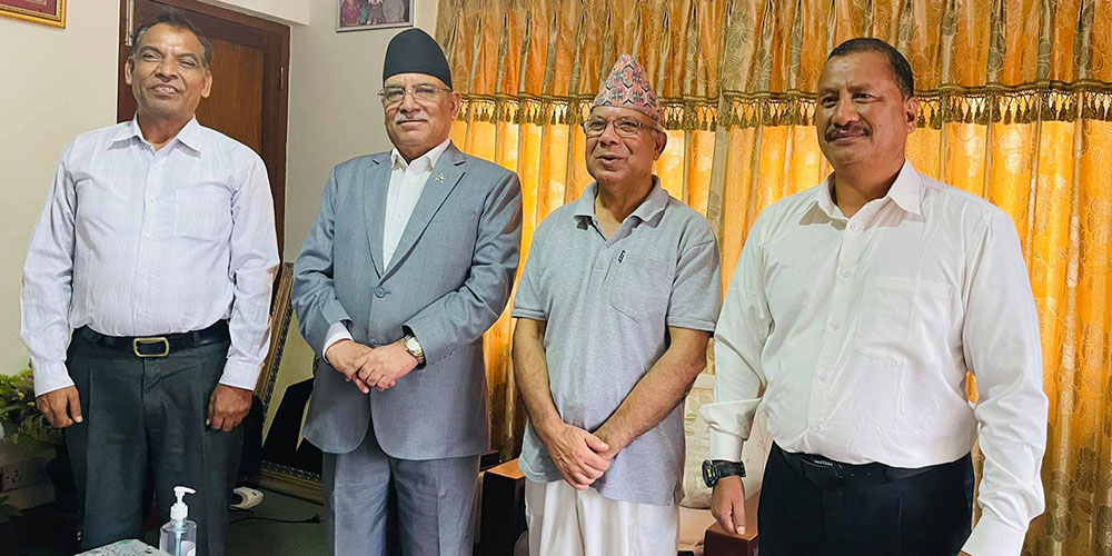 prachanda-madhab-biplob-and-dharmendra