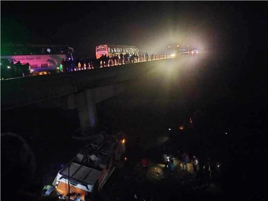 Bus-Accident-at-Dang-Bhalubang-Rapti-River
